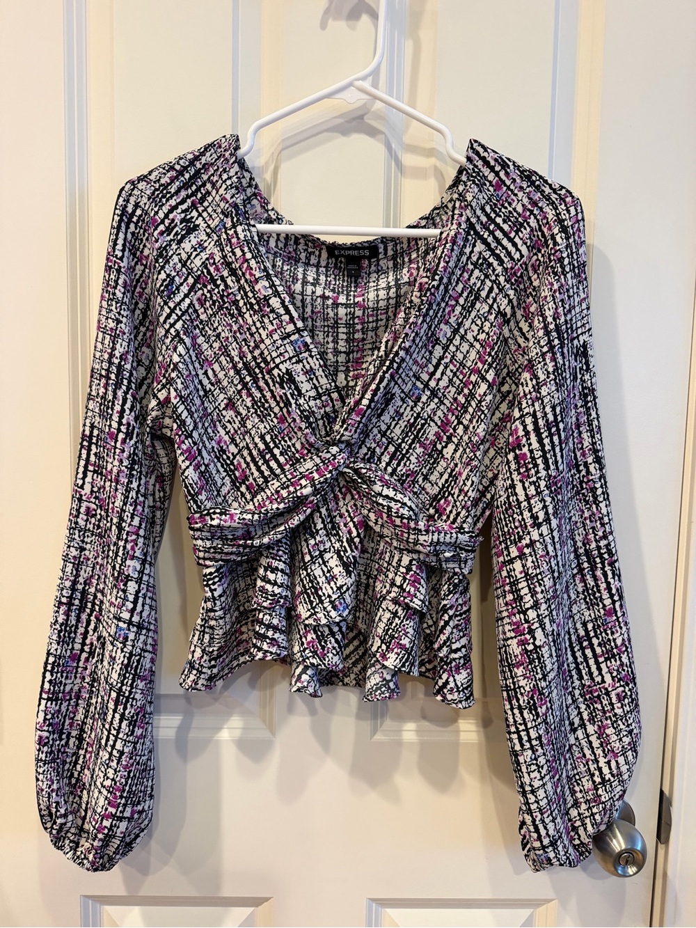 Express Women's Black, White & Purple Twist-Front Peplum Blouse